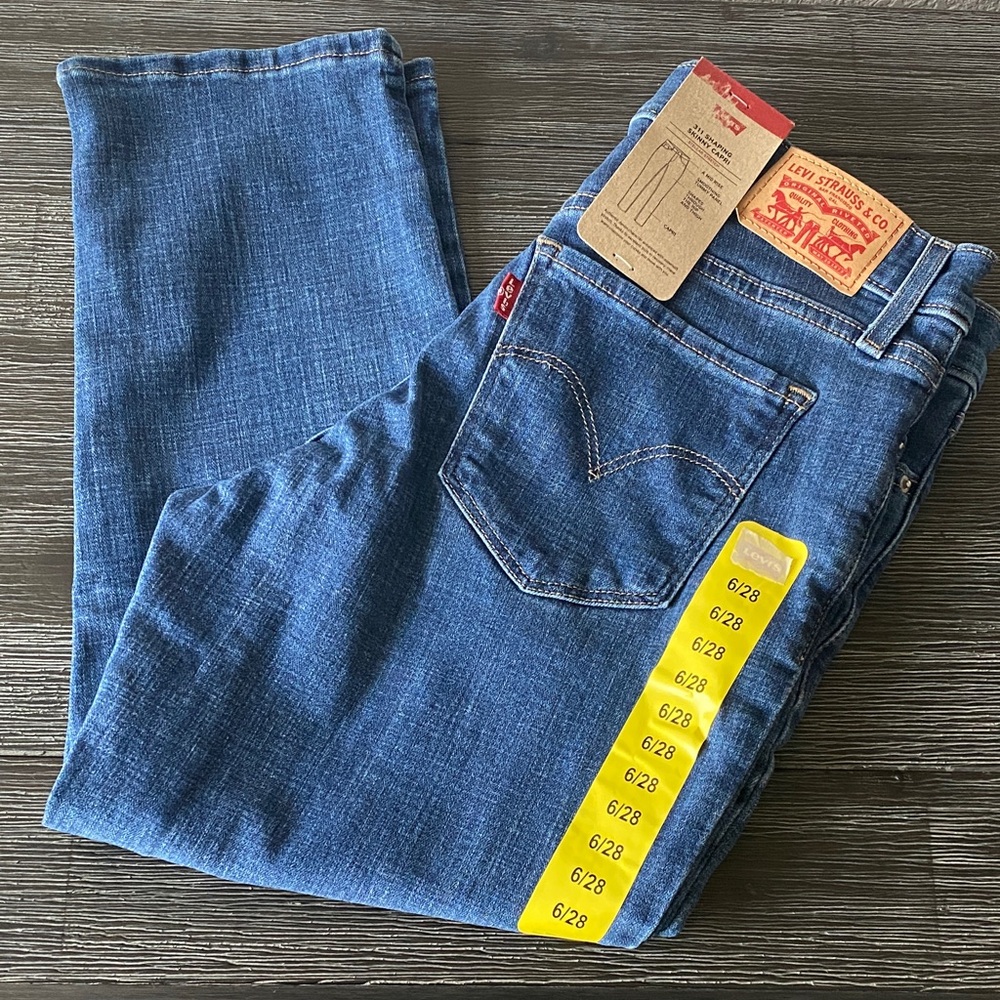 Levi's 311 shaping skinny capri jeans mid rise